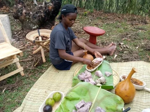 Kigali Local Community Tour(Culture, Coffee, Village walk, Local food)